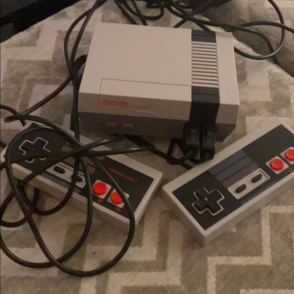 Nintendo Classic Edition - HDMI - Picture 2 of 3